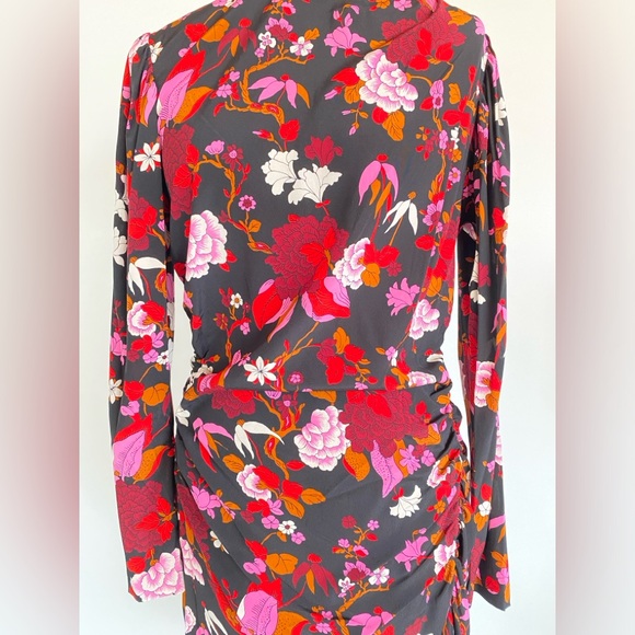 NEW A.L.C. Black Red Floral Print Marcel Mock Neck Ruched Stretch Silk Dress - Picture 4 of 10